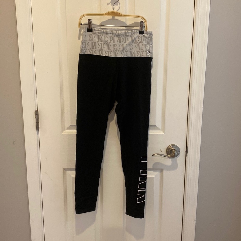 Victoria’s Secret Pink size S leggings
